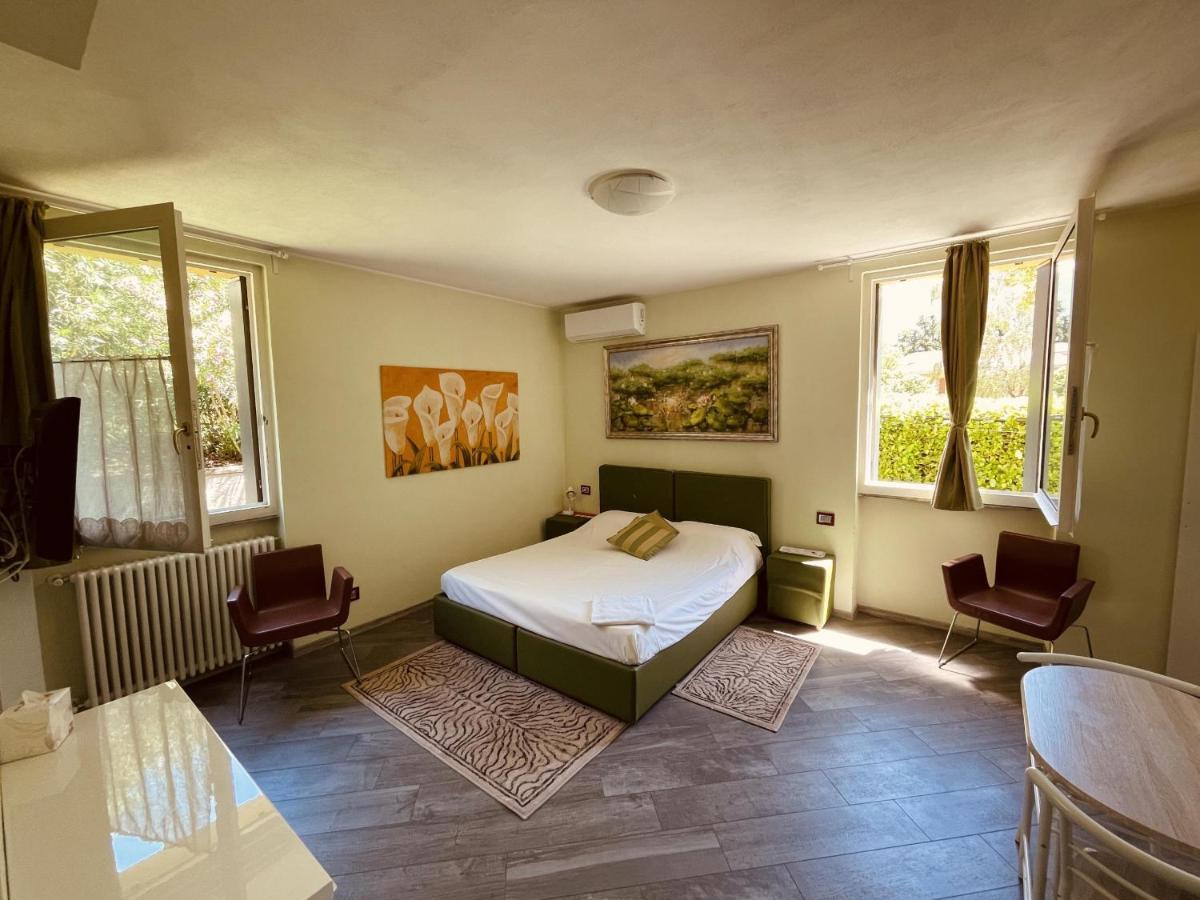 Montebello Lecco Værelse billede